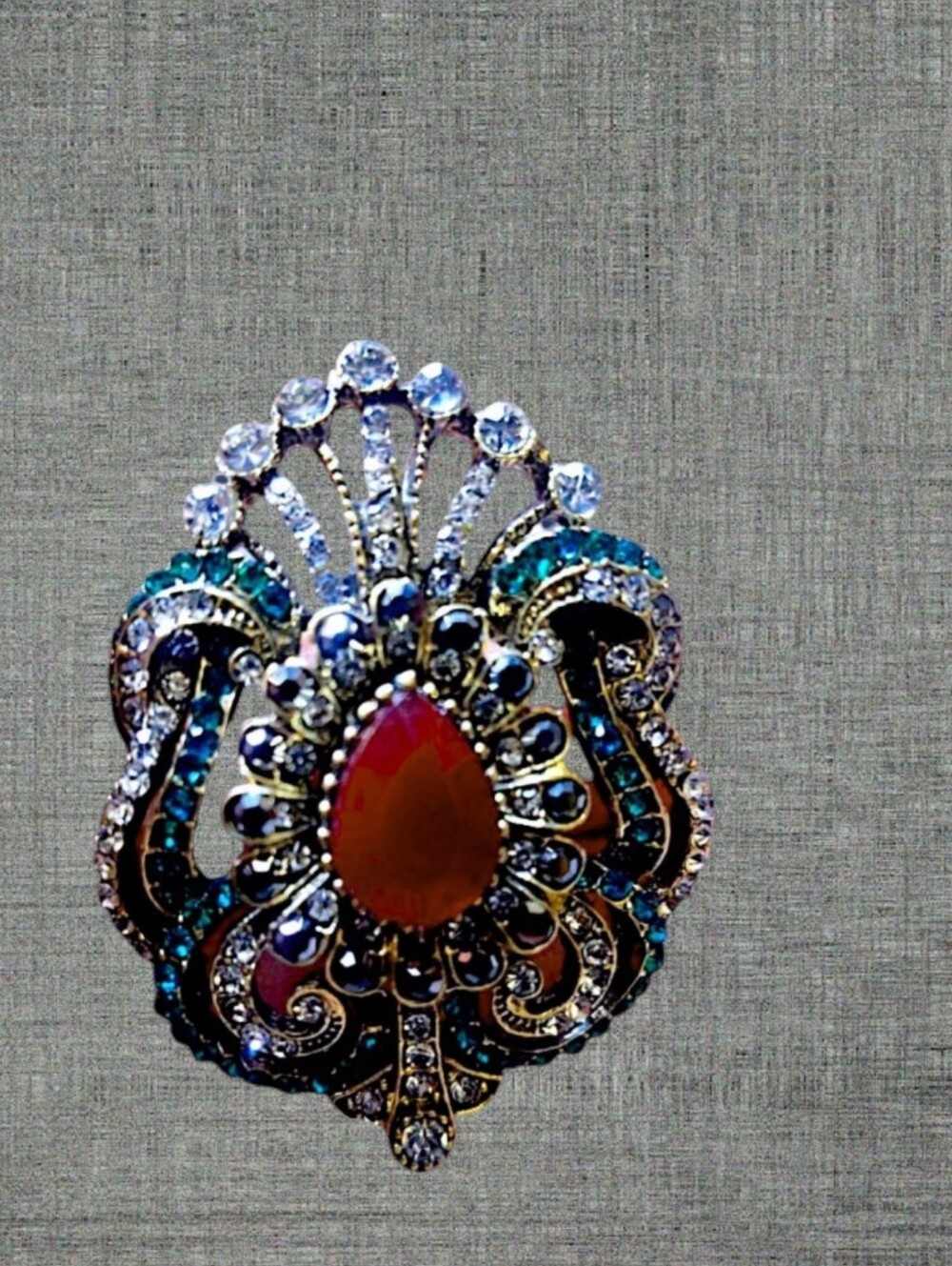 Baroque Style Teardrop Statement Brooch